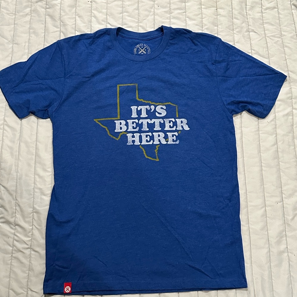 NWOT - Tumbleweed Texstyle "It's Bigger Here" Texas Tee - L